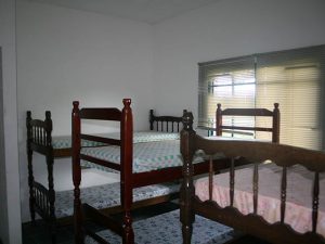 foto do dormitorio com beliches do sitio casa branca 2