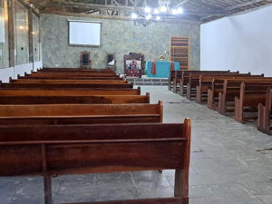 Novo salao de cultos comporta 150 pessoas